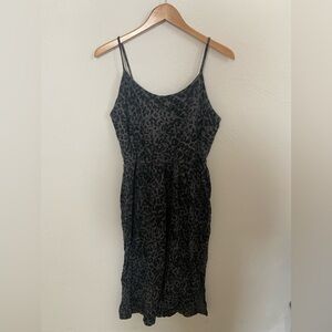 🩷Leopard print midi dress